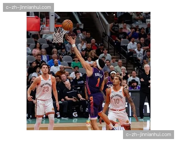 马刺主场大胜太阳豪取七连胜 稳固西部第二争冠席位